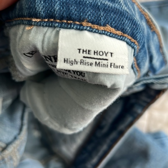 Blank NYC Hoyt Jeans - Picture 10 of 11
